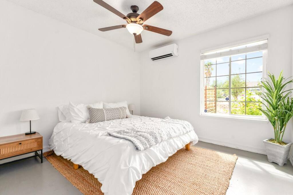 Holiday home Palm Vista Retreat *hot Tub/cowboy Pool/hammocks* *
