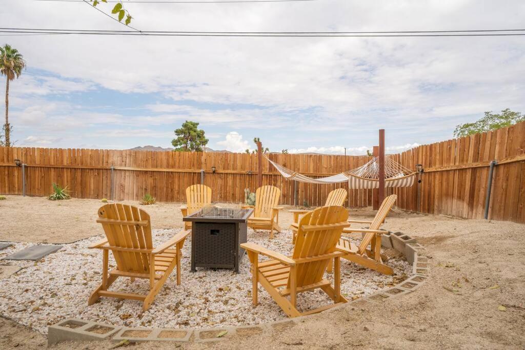 Holiday home Palm Vista Retreat *hot Tub/cowboy Pool/hammocks* Joshua Tree