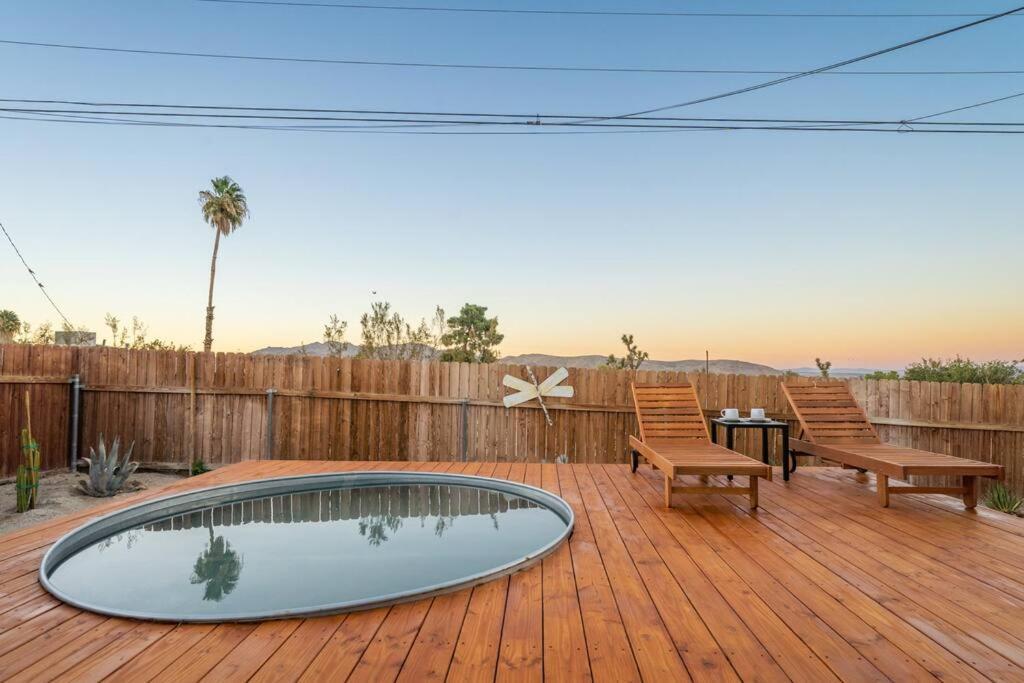 Palm Vista Retreat *hot Tub/cowboy Pool/hammocks* Holiday home *
