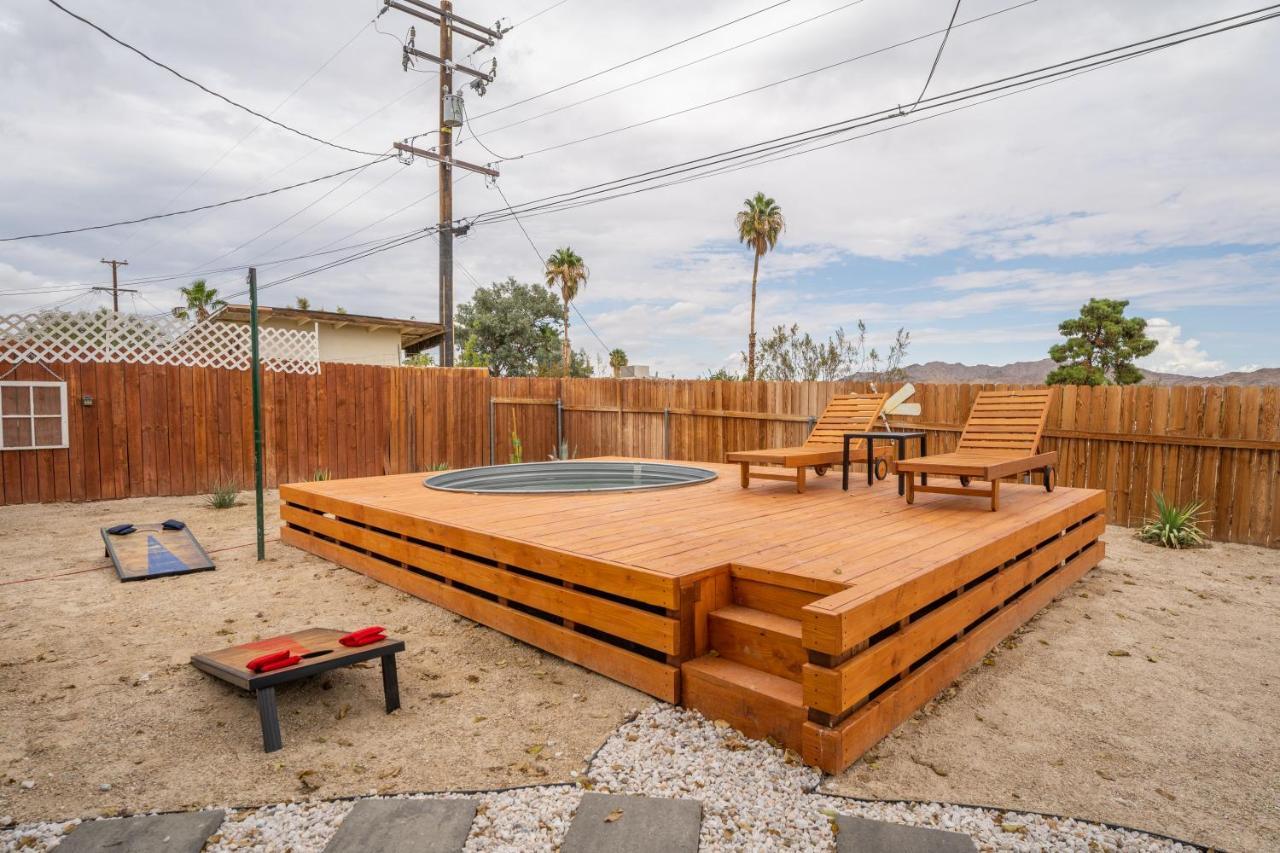 Holiday home Palm Vista Retreat *hot Tub/cowboy Pool/hammocks*